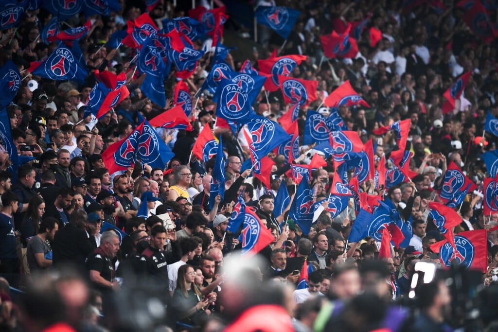 Le PSG écrase Nantes, les stars parisiennes au rendez-vous
