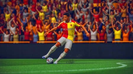 Illustration de Florian Thauvin lors de son retour en Ligue 1 avec le RC Lens, prêt à affronter l'OM.