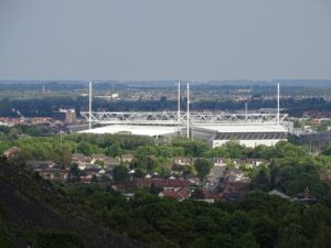 Lens bat Lyon 2-1 et inflige à l’OL sa première défaite en Ligue 1
